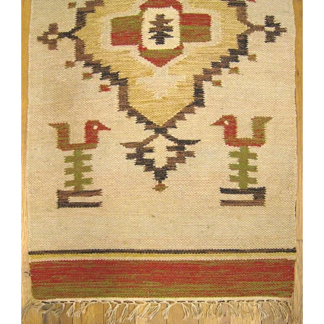 Vintage Mexican Zapotec Decorative Carpet, in Small Size w/ Stylized Bird Design For Sale - Image 4 of 4