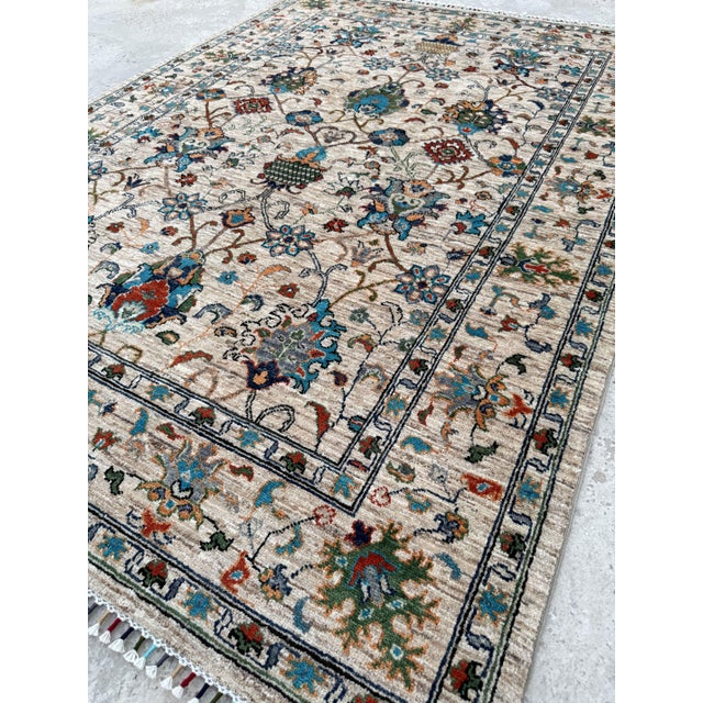 Vase Design Area Rug, Hand-Knotted Wool, Floral, 6x8, Ivory & Turquoise For Sale - Image 10 of 12