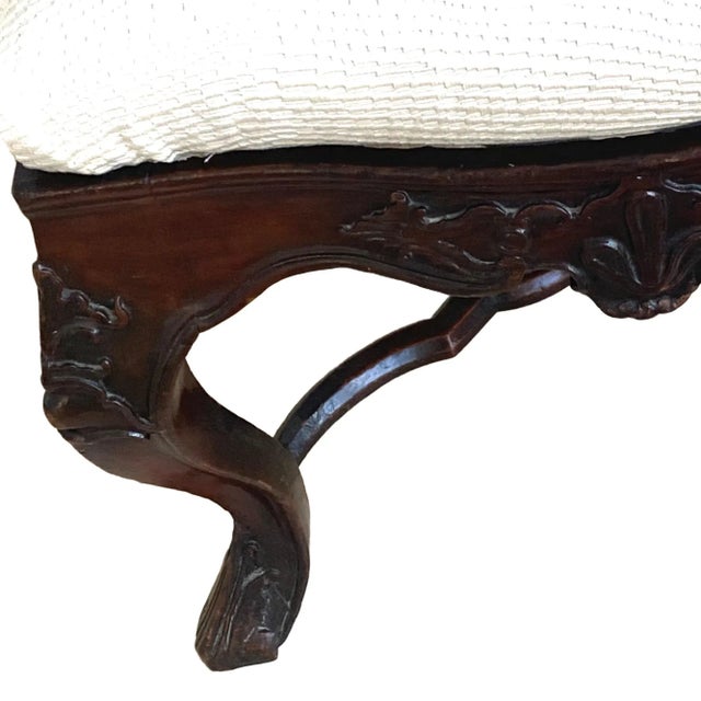 18th Century Portuguese Slipper Chairs - a Pair For Sale - Image 4 of 5