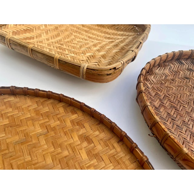 Round Graduated Natural Woven Wicker Rattan Winnowing Tray Baskets- Set of 3 For Sale - Image 4 of 9