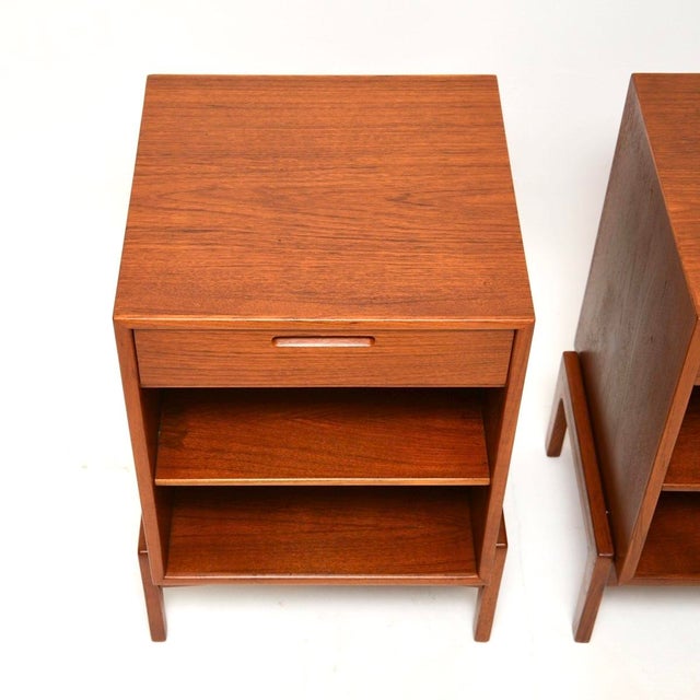 Vintage Danish Teak Nightstands by Ib Kofod-Larsen, 1960, Set of 2 For Sale - Image 6 of 11