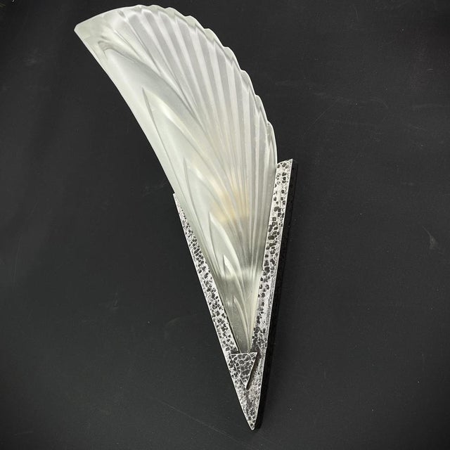 Art deco wall sconce this rare wall sconce captivates with its simple and functional art deco design. The wall sconce...