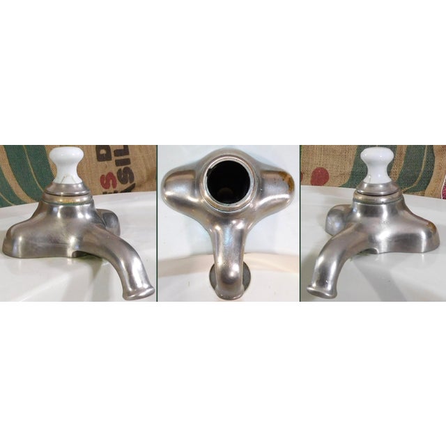 Antique 1918 Trenton Potteries Company Impervio Large Vitreous China Pedestal Sink With Rare Faucet For Sale In Portland, ME - Image 6 of 18