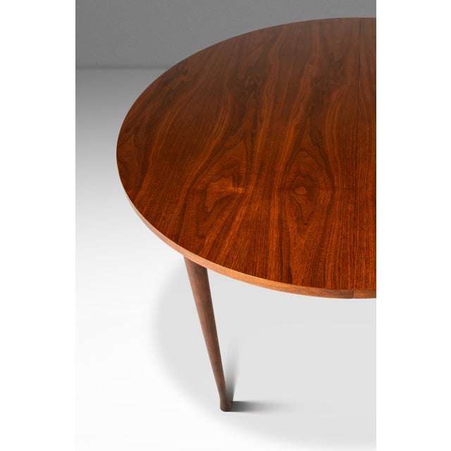 Rare Mid-Century Modern Extension Dining Table in Walnut W/ 2 Leaves Attributed to Singer and Sons, Usa, C. 1960's For Sale - Image 12 of 18