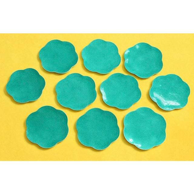 Ceramic Vintage Italian Flower Shaped Charger or Dinner Plates - Set of 10 For Sale - Image 7 of 8