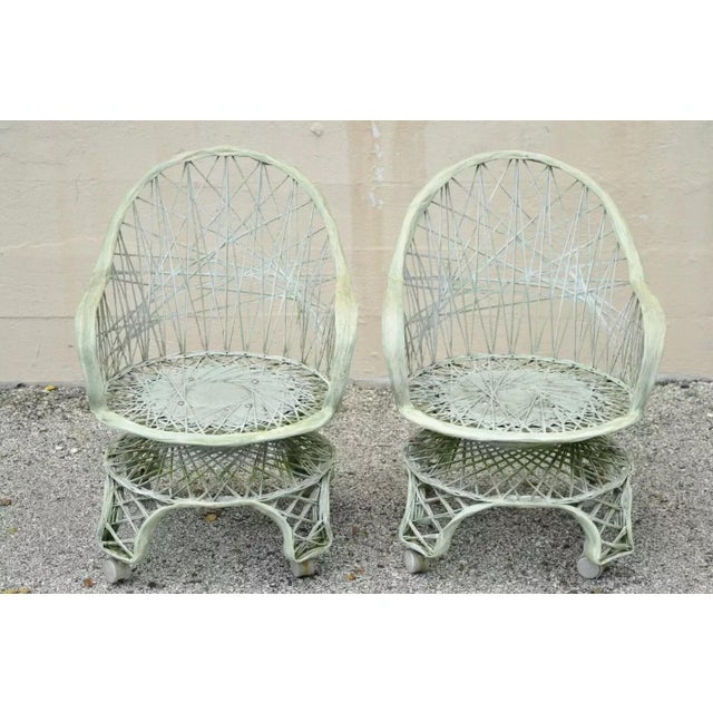 Woodard Furniture Co. Mid 20th Century Russell Woodard Woven Spun Fiberglass Swivel Rolling Club Lounge Chairs & Ottoman For Sale - Image 4 of 12