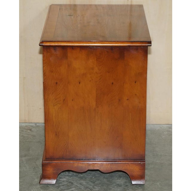 Vintage Burr Yew Wood Bedside Table with Drawers with Butlers Serving Tray For Sale - Image 18 of 18