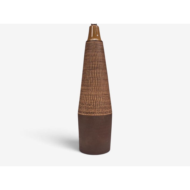 1960s Mid-Century Modern Hyllested Keramik, Large Rustic Table Lamp, Brown Stoneware For Sale In New York - Image 6 of 11