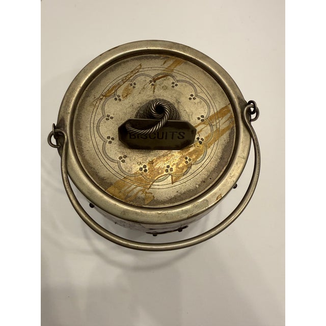 An exceptional piece of the late 19th or early 20th century history. This original English oak barrel or biscuit jar...
