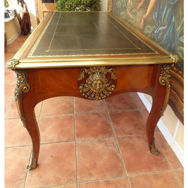Antique Louis XV Walnut Writing Desk attributed to François Linke, 1920 For Sale - Image 14 of 18