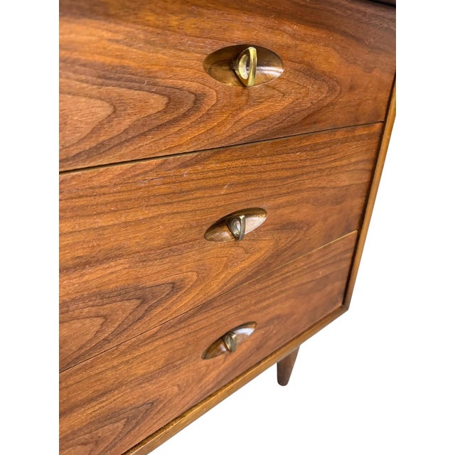 Mid-Century Modern Kent Coffey "The Greenbrier" Walnut Nightstands - Set of 2 For Sale - Image 9 of 9