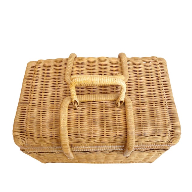 Late 20th Century Late 20th Century Lidded Wicker Picnic Basket With Handles For Sale - Image 5 of 8