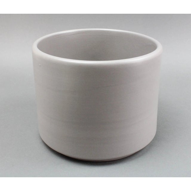 Ceramic Gainey Ac-8s Matte Gray Architectural Pottery Planter Pot Mid Century Modern For Sale - Image 7 of 7