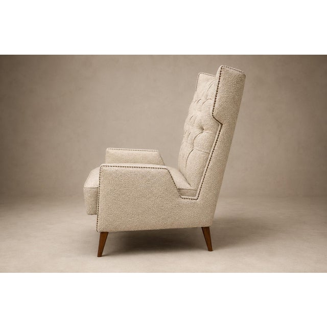 Brazilian Modern Armchair in Hardwood & Warm Oatmeal Bouclé by Giuseppe Scapinelli, 1950s For Sale - Image 9 of 18