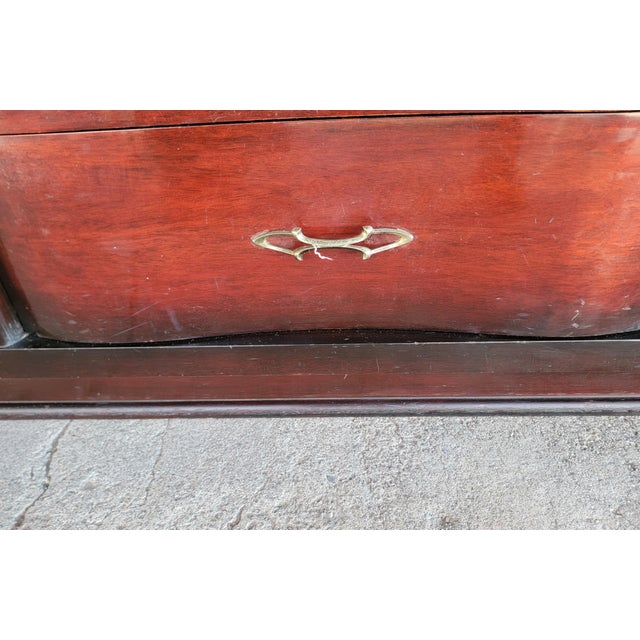 Mid-Century Modern Mahogany Low Dresser For Sale - Image 15 of 18
