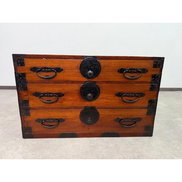 Antique Japanese Meiji 2-Body Kasane Isho-Dansu Clothing Chest, 1890s For Sale - Image 17 of 18