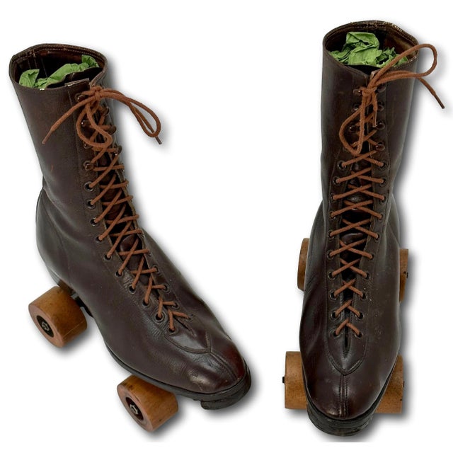 PLEASE NOTE That These Roller Skates are Being Offered Strictly for Decorative Purposes Only. This Really is a Great...