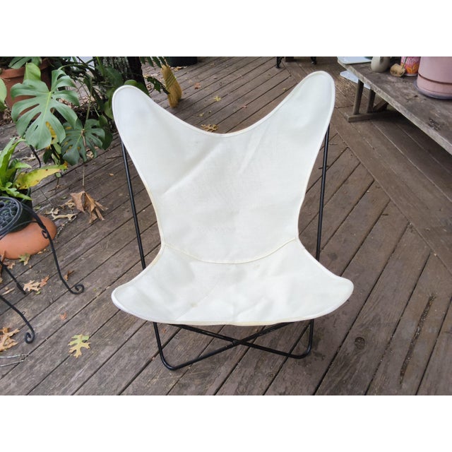 Mid 20th Century Mid-Century Modern Hardoy Style Welded Solid Wrought Iron BKF Butterfly Chair With Purple Canvas Seat For Sale - Image 5 of 15
