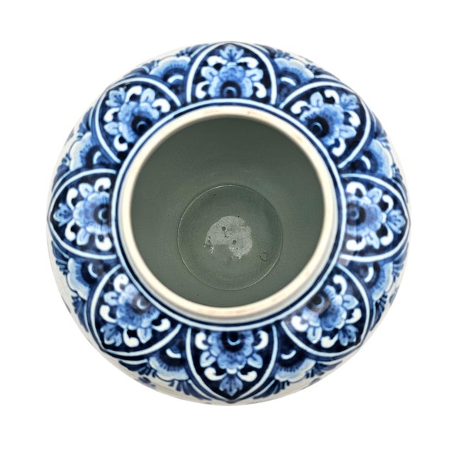 Hand Painted Oud Delft Blue White Lidded Ginger Jar Vase 14.5" Hand Painted Dutch Faience For Sale - Image 4 of 13