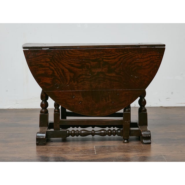 Oval Oak Gateleg Table with Turned Legs, England, 19th Century For Sale - Image 10 of 12