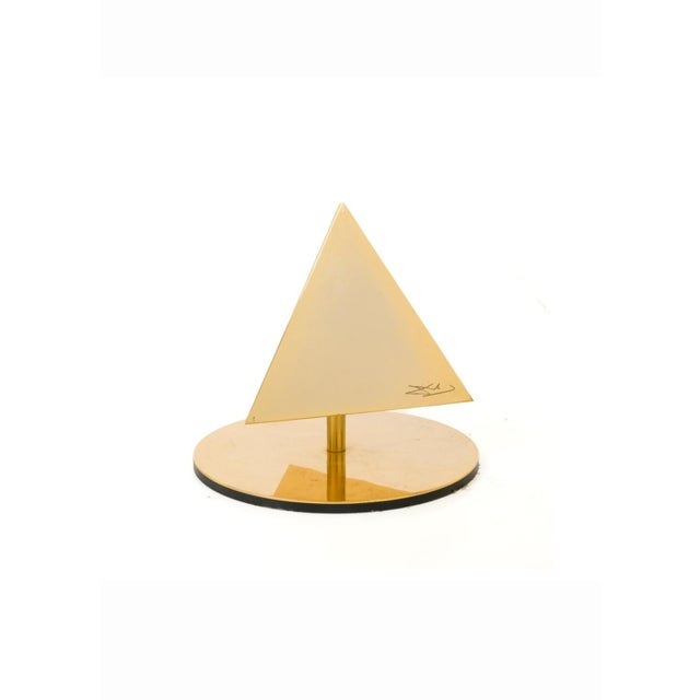 Modern Table Lamp Sculpture Model the Tetrahedron the Fire by Salvator Dali, Milan, 1980s For Sale - Image 3 of 18