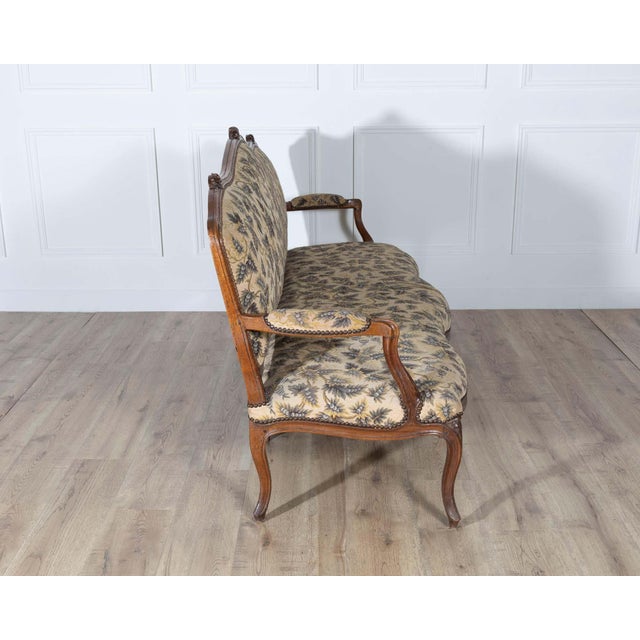 Beige 18th Century Louis XV Period Walnut Sofa with Floral Carvings and Tapestry Uphol For Sale - Image 8 of 11
