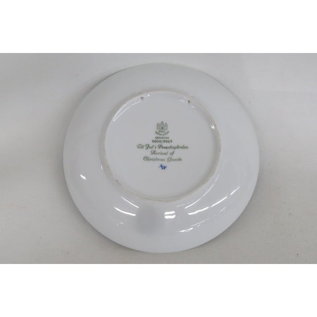 Bing and Grondahl 1969 Arrival Christmas Guests Porcelain Collector Plate 5167b For Sale In Miami - Image 6 of 11