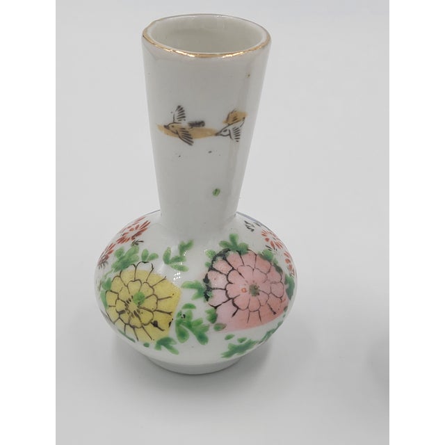Ceramic Mid 20th Century Miniature Japanese Hand-Painted Bird & Floral Bud Vases - Pair For Sale - Image 7 of 12