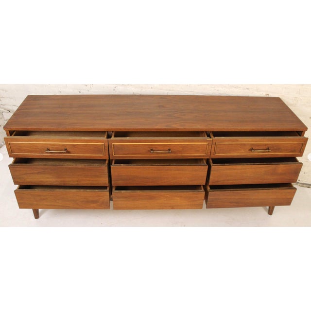 Mid-Century Modern Vintage Nine Drawer Walnut Dresser by Dixie Furniture Co. For Sale - Image 3 of 16