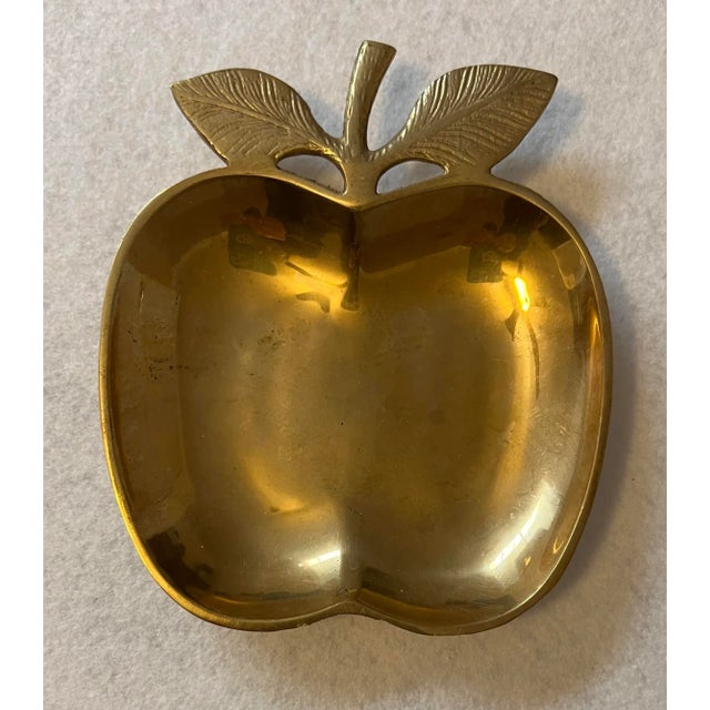 Vintage 1960s Brass Apple Trinket Dish, Made in India For Sale - Image 4 of 4