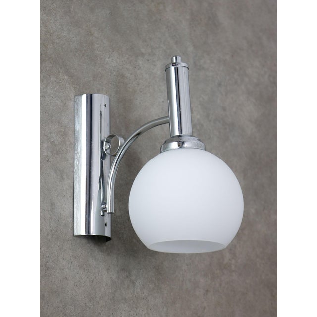 Vintage Italian Chrome and Opaline Wall Lamp, 1970s For Sale - Image 3 of 8