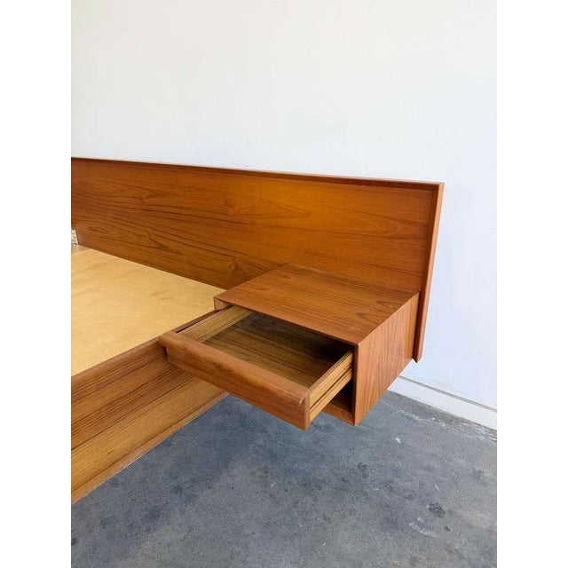 Danish Modern Queen Platform Bed For Sale In Los Angeles - Image 6 of 18