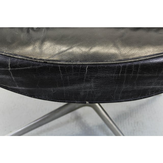 Set of Vintage Lounge Chair with Ottoman by Charles and Ray Eames for Herman Miller, 1970s For Sale - Image 6 of 12