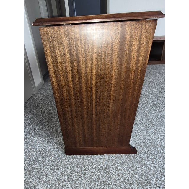 Vintage Hammond Organ Music Bench – Wood Storage Console (Mahogany) For Sale In Las Vegas - Image 6 of 6