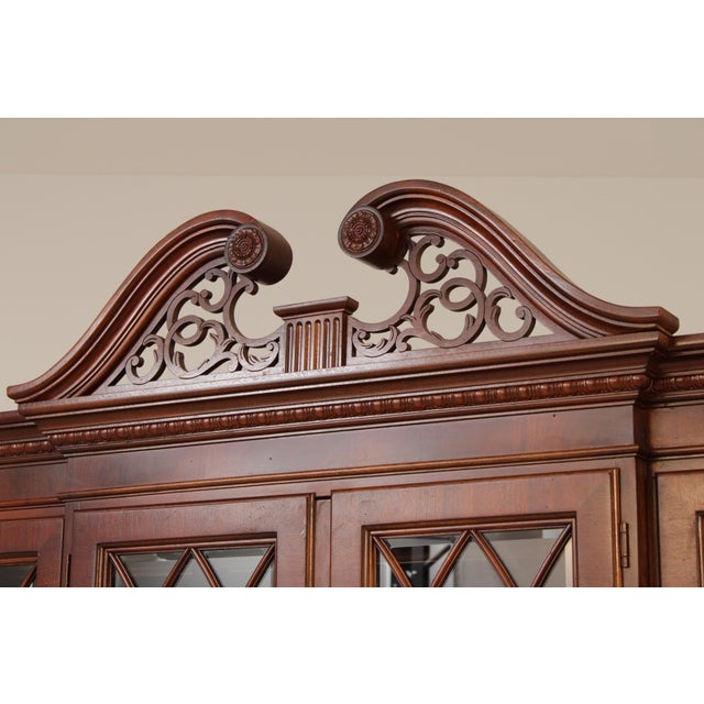 Ethan Allen 18th Century Mahogany Collection Breakfront For Sale - Image 12 of 18