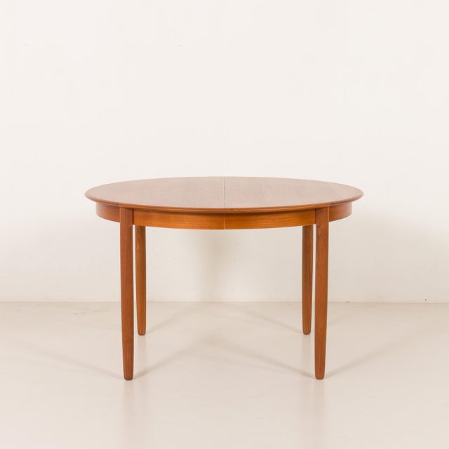 Wood Scandinavian Round Extendable Table in Teak attributed to AB Möbelfabriken Linden, Horda, 1960s For Sale - Image 7 of 16