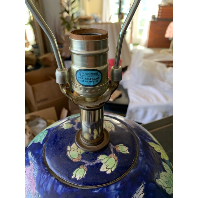 Vintage Chinoiserie Hand Painted Peonies Ginger Jar Lamp For Sale In Palm Springs - Image 6 of 12