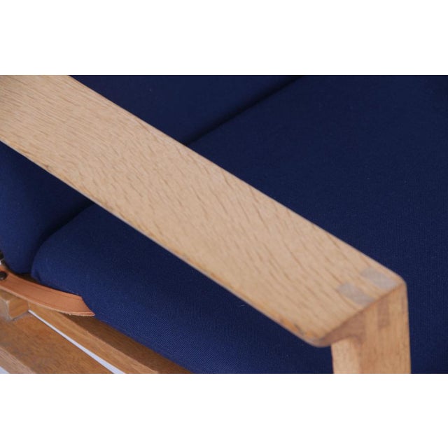 Wood Model 2256 Lounge Chairs in Oak and Fabric by Børge Mogensen for Fredericia, Set of 2 For Sale - Image 7 of 18