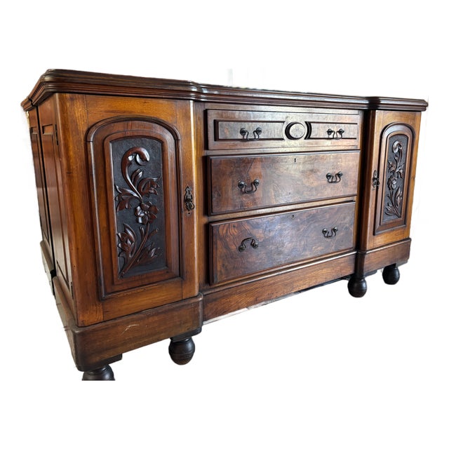 Mid 19th Century Victorian Flame Mahogany Sideboard For Sale