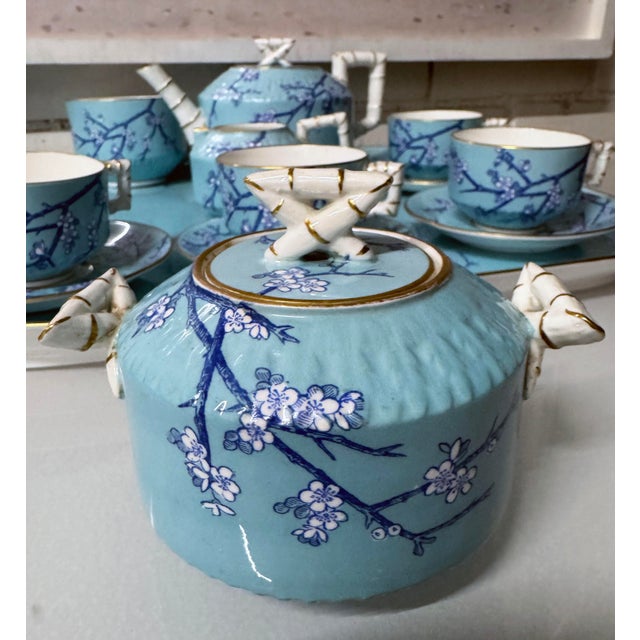 Beautifiul 13 Piece TeaService-4 cups and Saucers, Sugar Bowl, Creamer, Tea Pot, Serving Tray and small Bowl. Excellent...