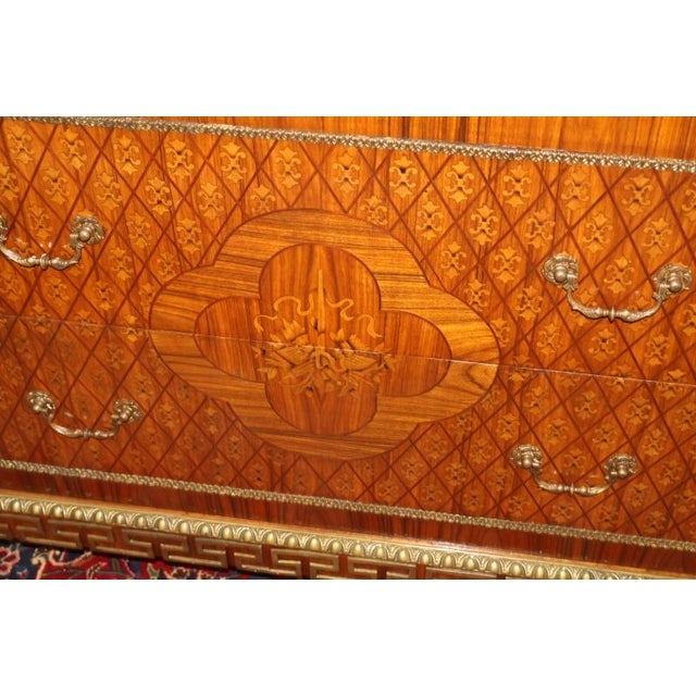 1990s Louis XV French Style Walnut Inlaid Marble Top Gilt Ormolu Chest Dresser Commode For Sale In New York - Image 6 of 13