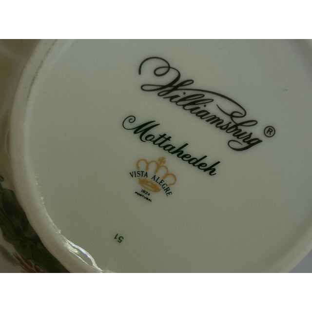 1990s Mottahedeh Williamsburg Chelsea Bird Porcelain Pitcher by Vista Alegre, Portugal For Sale In Los Angeles - Image 6 of 12