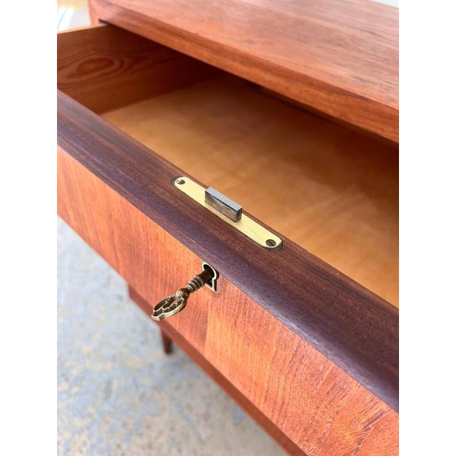 Teak Chest of Drawers with Continuous Handles and Lock, Denmark, 1960s For Sale - Image 3 of 11