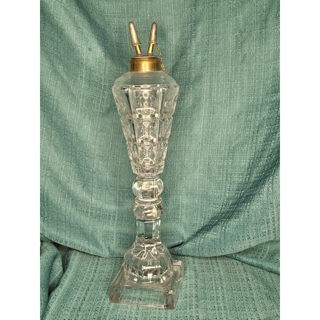 Elevate your collection or home decor with this stunning vintage Victorian-era cut glass oil lamp, a true piece of 19th-...