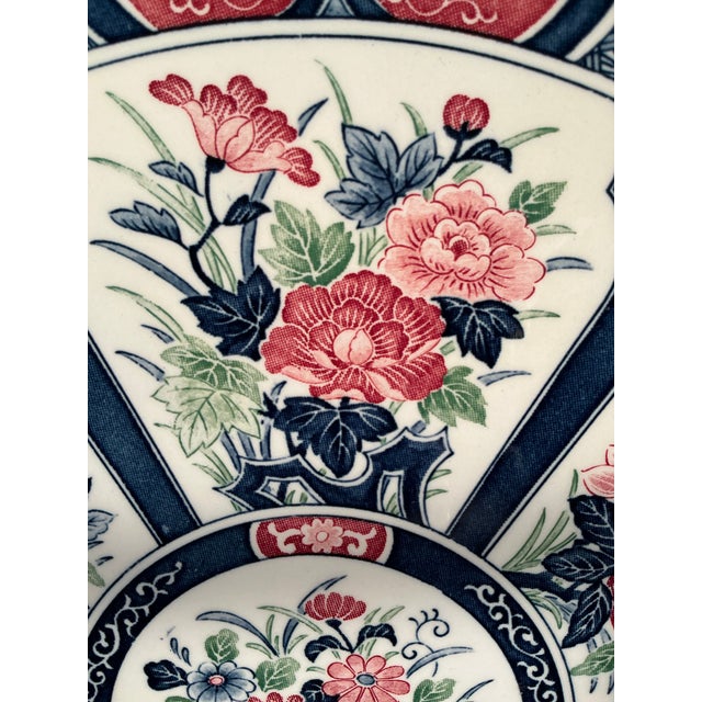 Asian Tosho Toyo Japan Imari-Style Floral Charger Plates For Sale - Image 3 of 11