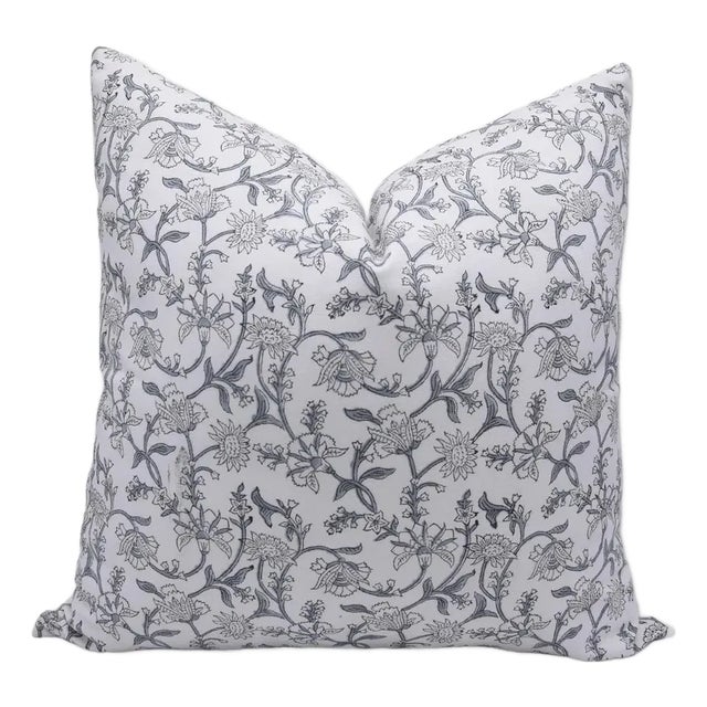 Fabdivine Handcrafted Block Print Cushion Cover 26x26 Inch Thick Cotton White- Jaldhara For Sale