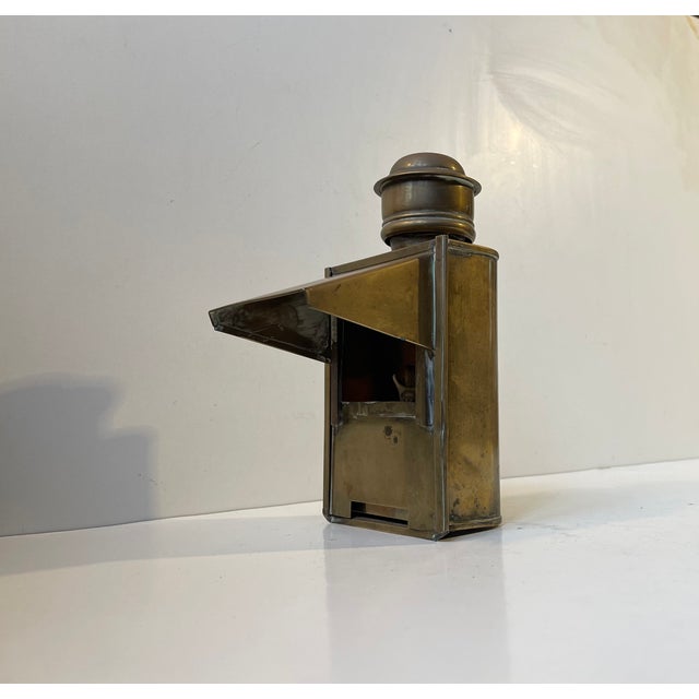 Metal Nautical Ship Lamp in Brass from Sherwoods LTD England, 1920s For Sale - Image 7 of 12