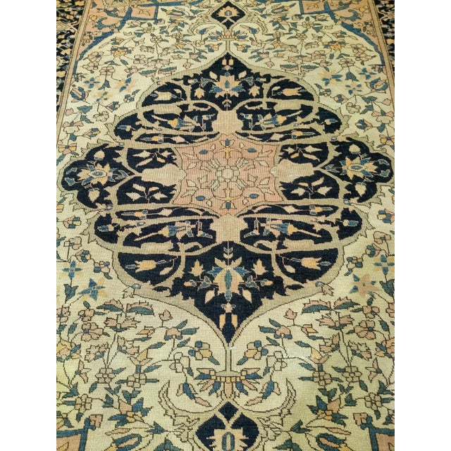 19th Century Persian Farahan Sarouk Area Rug, Handwoven Medallion Pattern, Ivory & Navy, 4’ X 5’ For Sale - Image 10 of 12