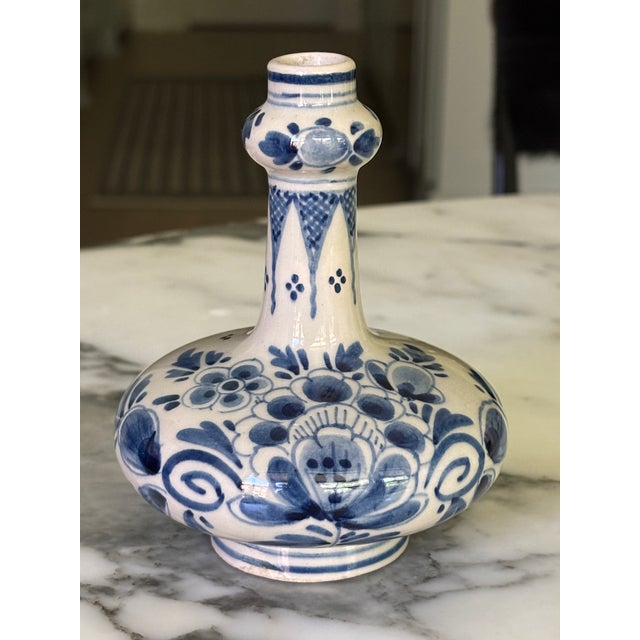 Petite Mid-Century Delftware Blue & White Hand Painted, Single Flower Vase For Sale In Little Rock - Image 6 of 11