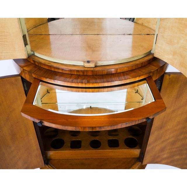 Antique Art Deco Burr Walnut Cocktail Cabinet from Hille, 1920s For Sale - Image 16 of 18